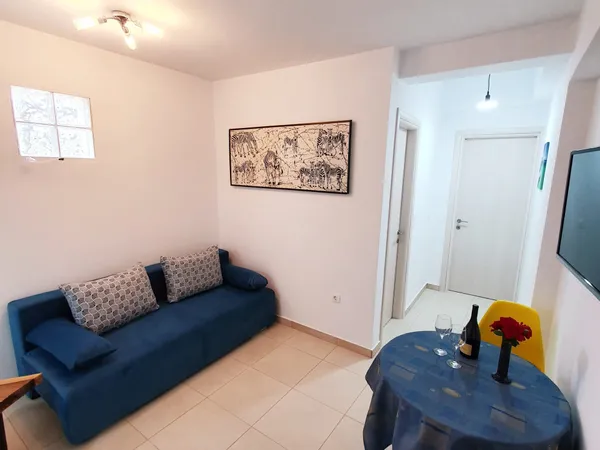 Apartment B2 - 5