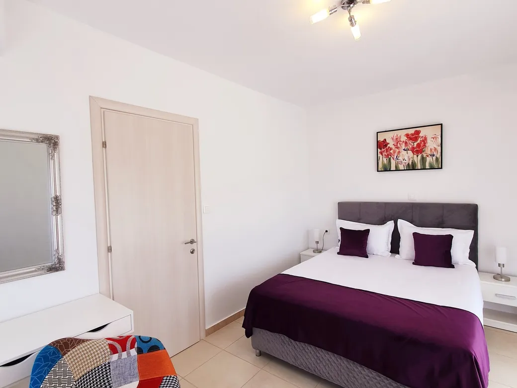 Apartment B4