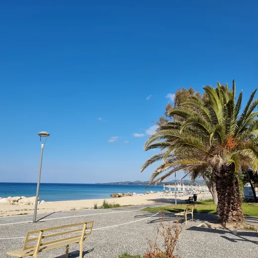 Nikiti Beach - 300 m from Bella House